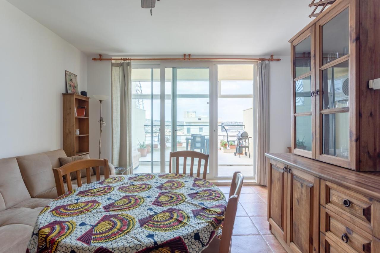 Sea View Apartment In St Paul'S Bay St. Paul's Bay Bagian luar foto